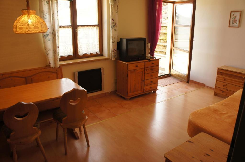 Apartment Margret Im Haus Sonnleitn Sonnenalpe Nassfeld Pokój zdjęcie